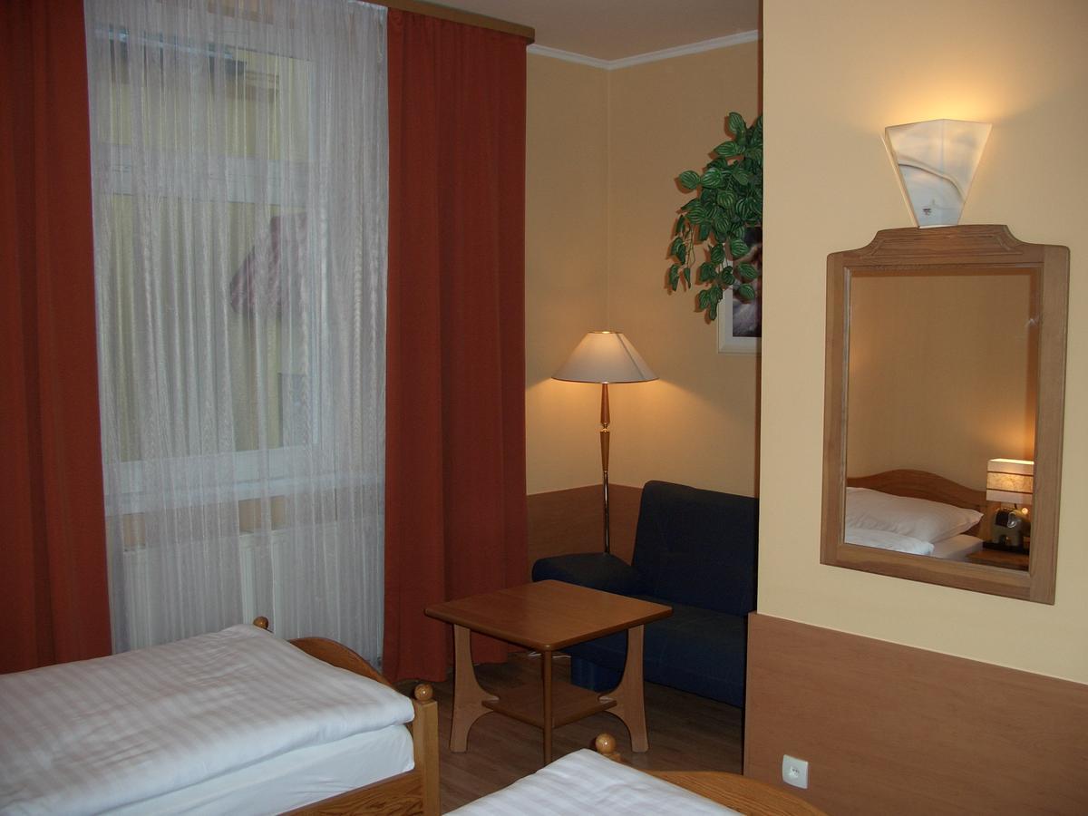 Hotel Alga Ustka Exterior photo